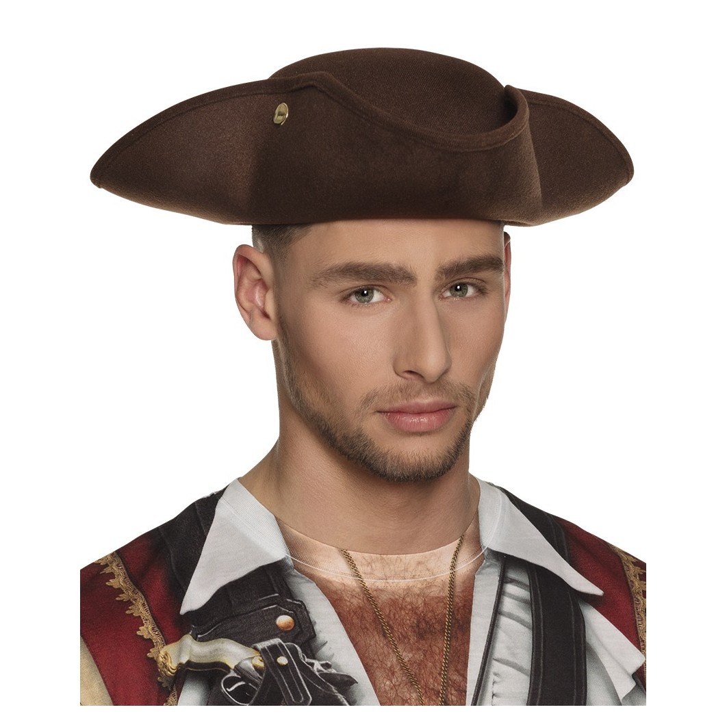 Admirali pruun müts